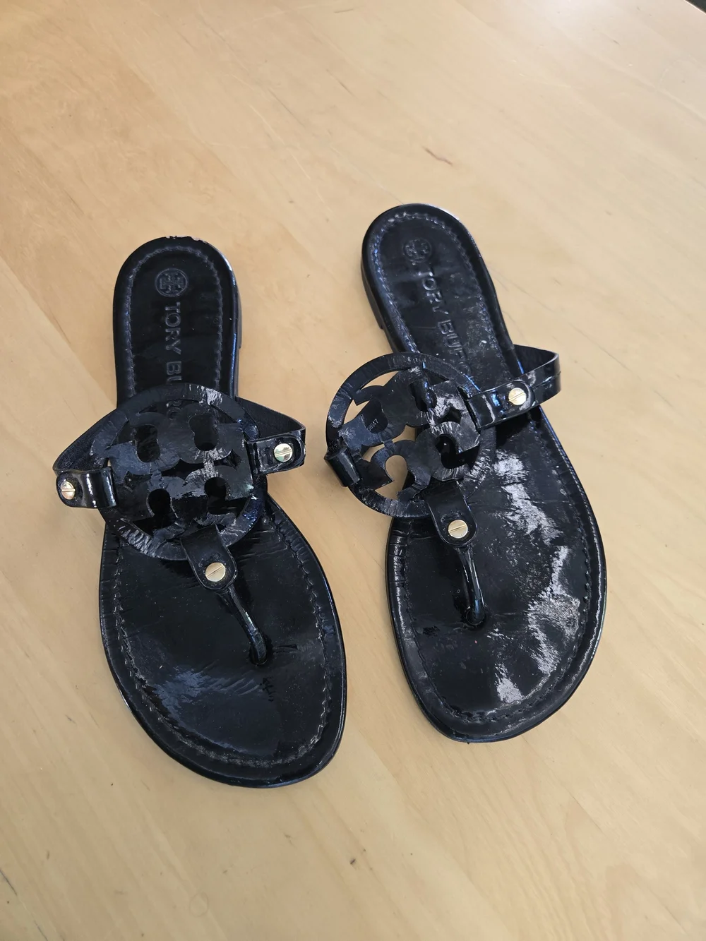 TORY BURCH MILLER SANDAL FLIP FLOP PATENT LEATHER BLACK SIZE 9